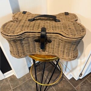 Wicker Dog Bone Basket - Brown